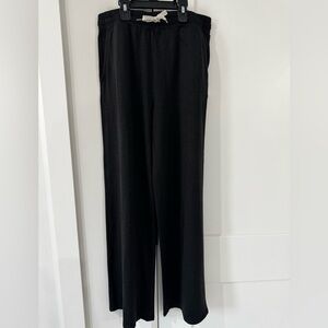 Vuori Wide Leg Pant